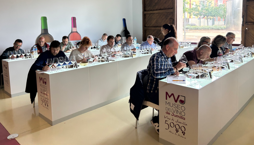 Cata de calificaci�n celebrada en el Museo del Vino de Jumilla
