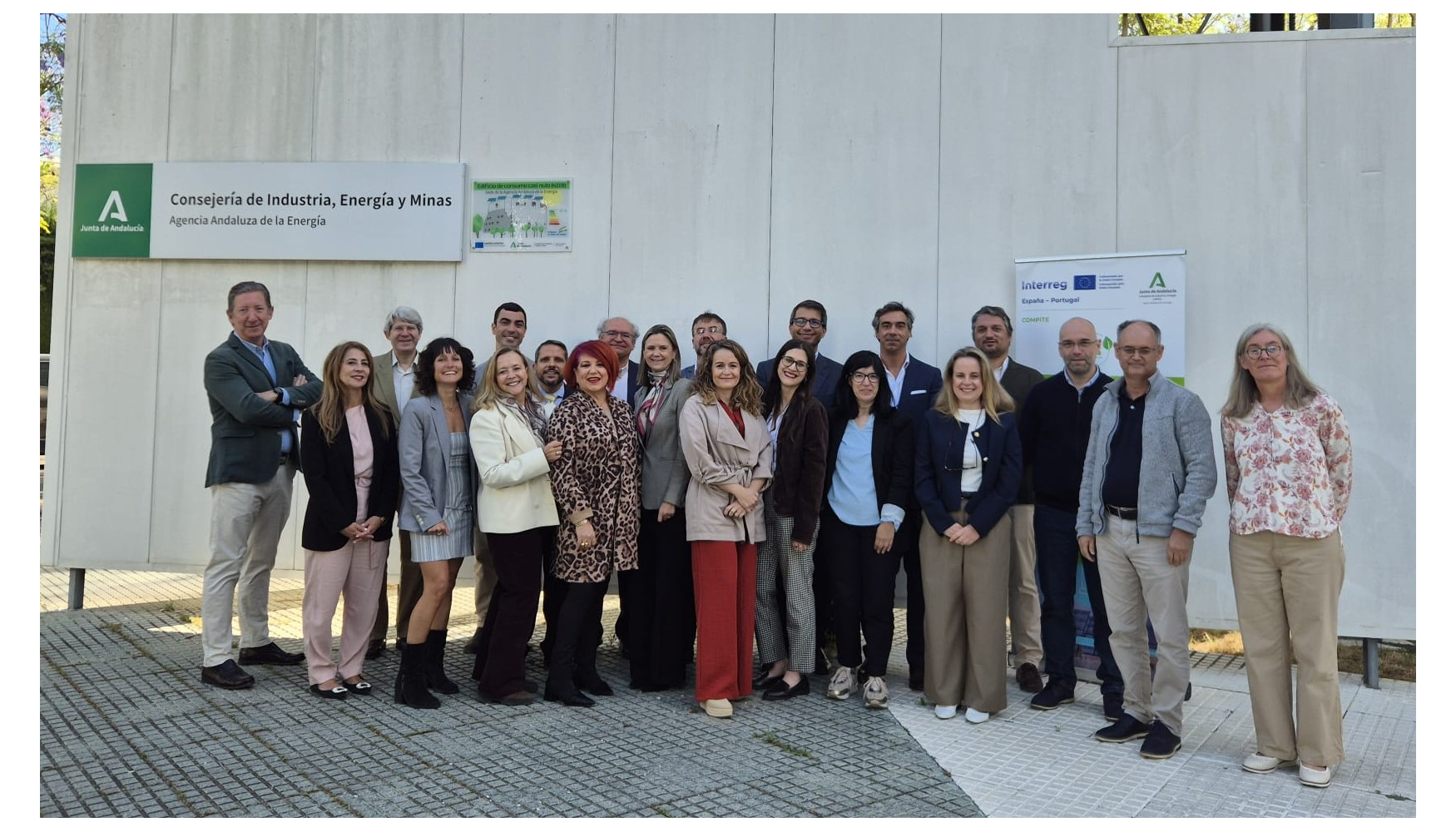 Miembros del consorcio durante la reuni�n t�cnica de lanzamiento del proyecto COMPiTE