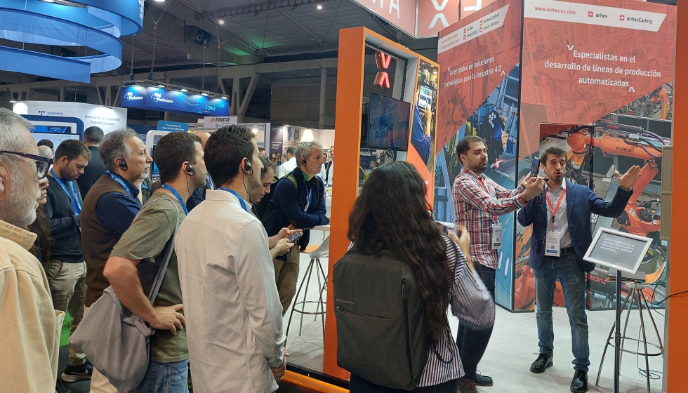 Tour de empresas organizado por Acelera Pyme de Amec en el stand de Aritex