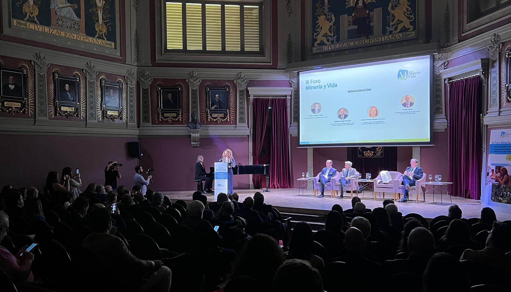 La hist�rica instituci�n cultural del Ateneo de Madrid acogi� la tercera edici�n del Foro Miner�a y Vida