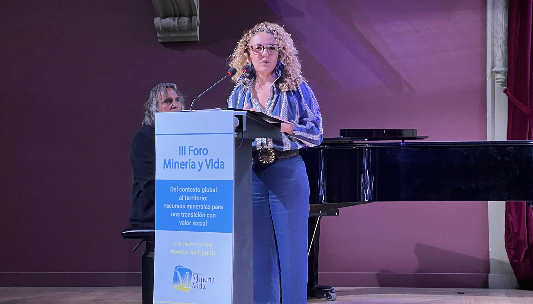 Mar�a Teresa Mallada...