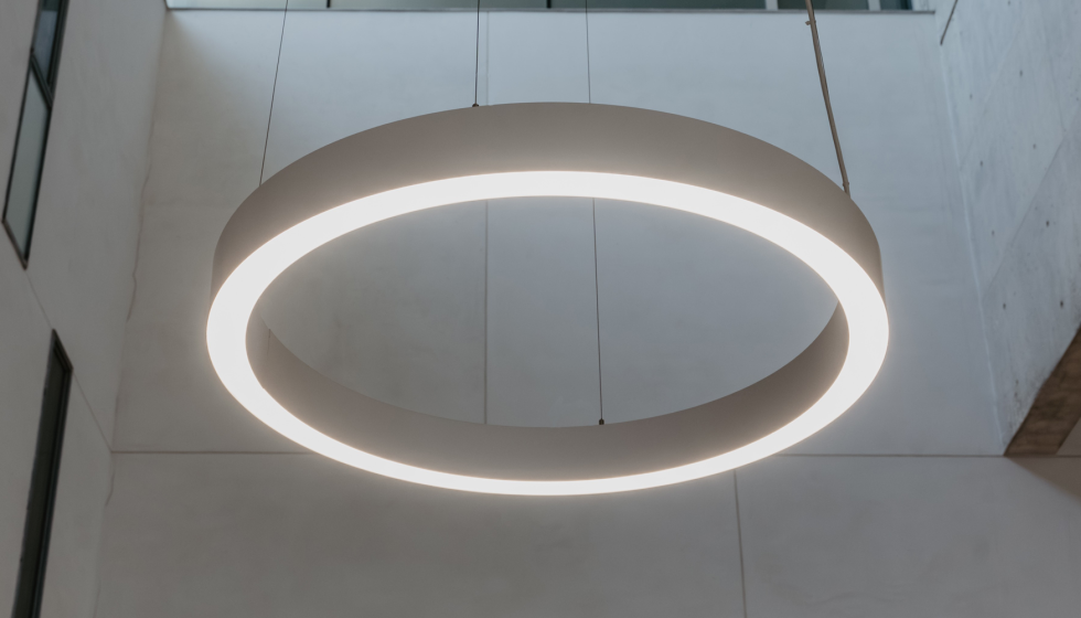 Luminaria FIL� es una luminaria suspendida de geometr�a circular