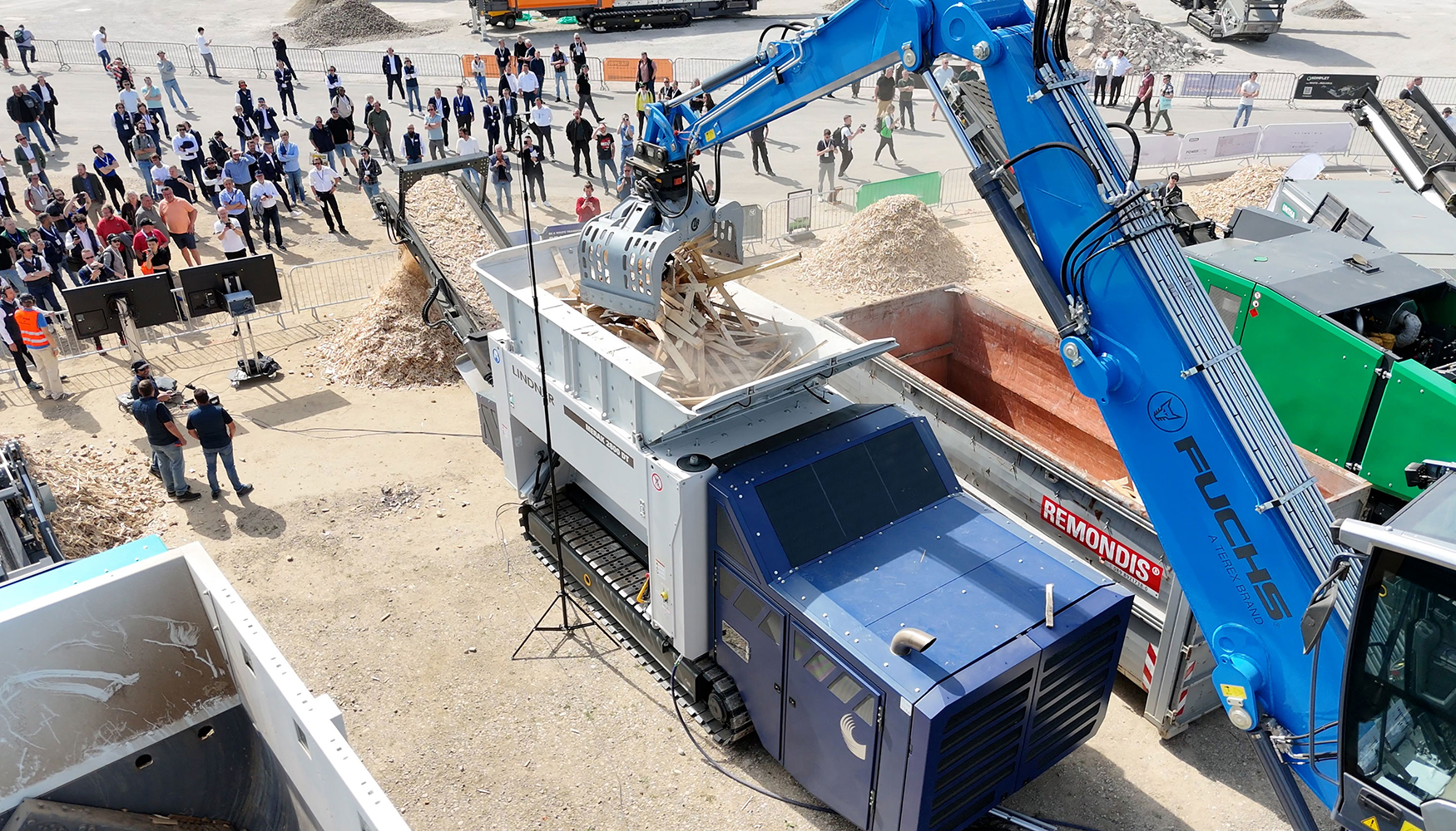 Los vistantes valoraron especialmente la alta capacidad de procesamiento y su aptitud para trabajar con una amplia variedad de materiales de la...