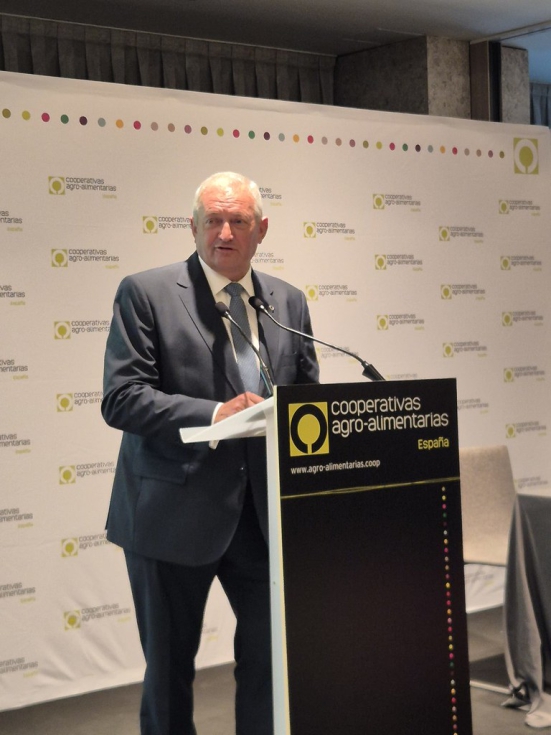 Villafranca defendi� el papel de las cooperativas en la cohesi�n territorial y en la estabilidad de la cadena alimentaria europea...