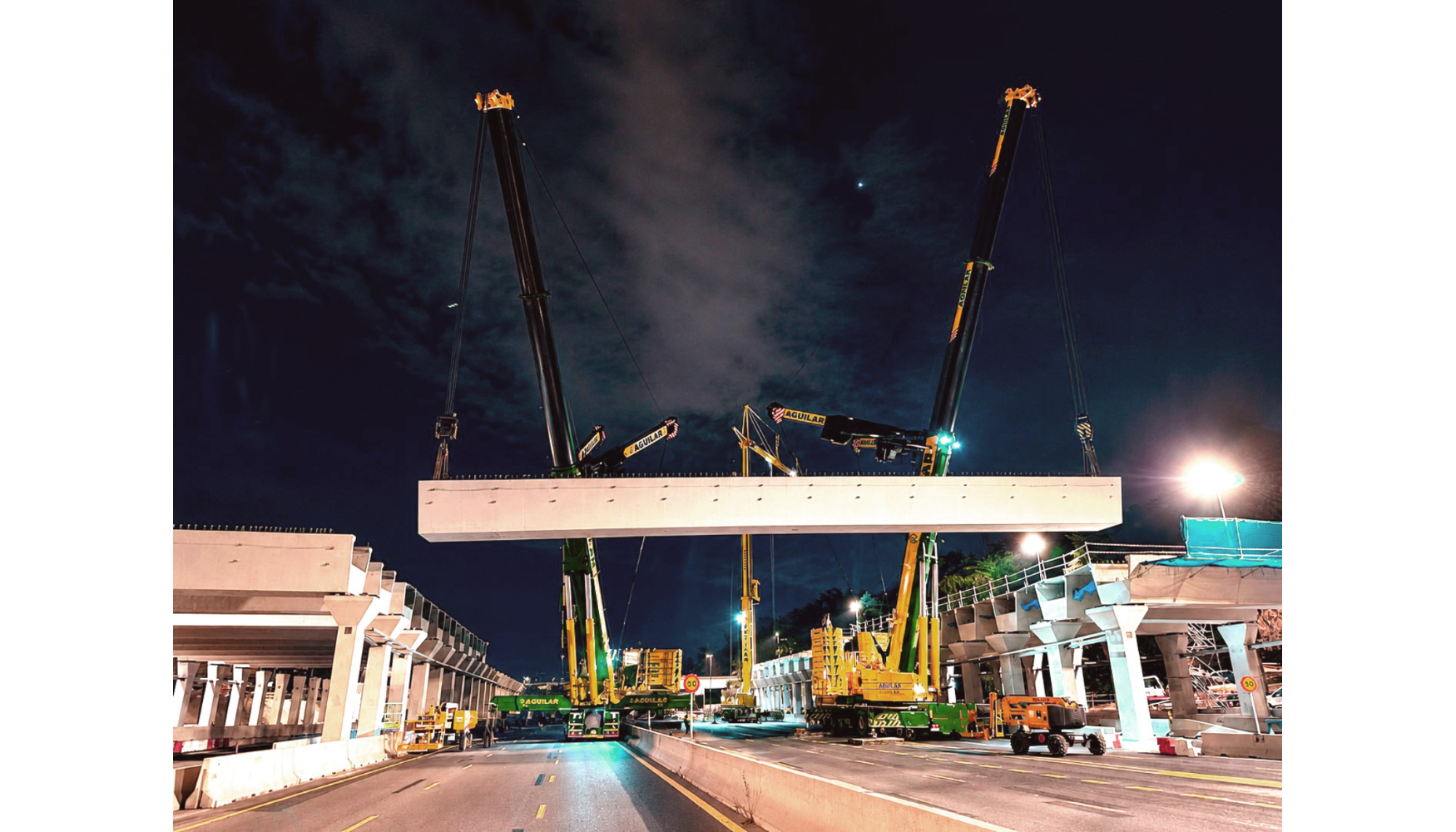 Las gr�as m�viles Liebherr LTM 1650-8.1 y LTM 1750-9...
