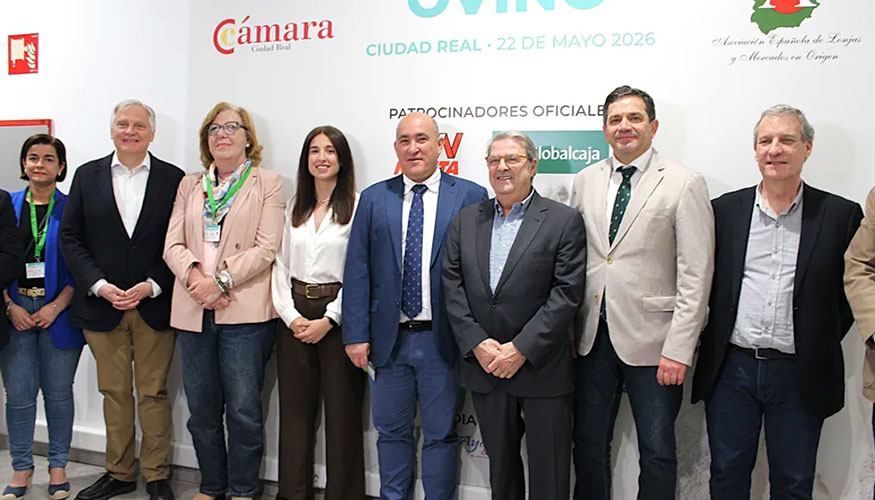 Foto de familia de la inauguraci�n de la XXIII Lonja Nacional de Ovino celebrada en Ciudad Real