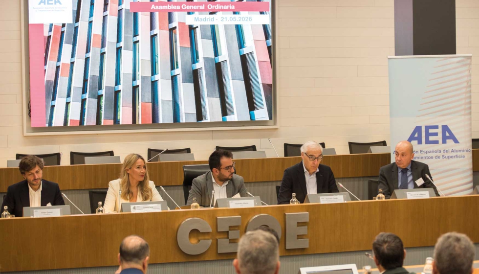 Los representantes de la AEA subrayaron que era necesaro consolidar una pol�tica industrial capaz de garantizar la competitividad del sector y...