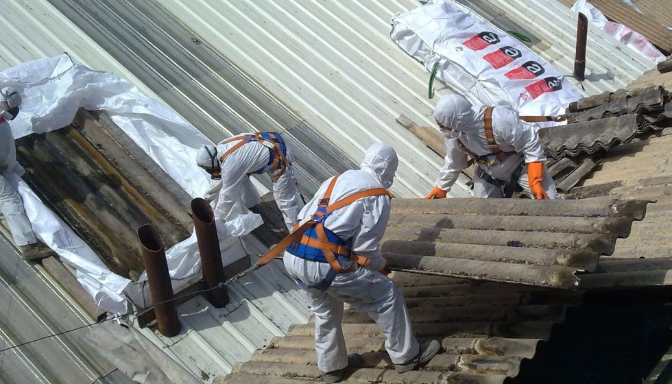 La gu�a estima que entre 4,1 y 7,3 millones de trabajadores europeos pueden estar expuestos al amianto en su actividad laboral...