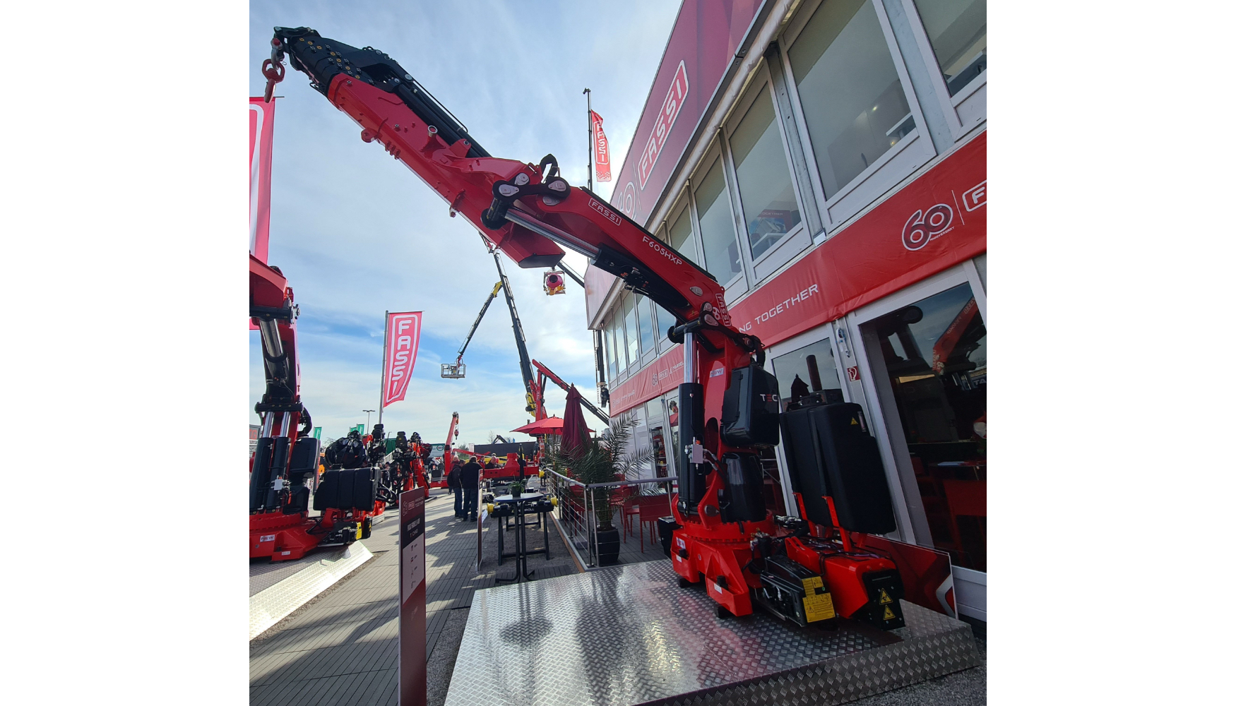 Con esta nueva incorporaci�n, Fassi refuerza su apuesta por una gama TECHNO cada vez m�s amplia