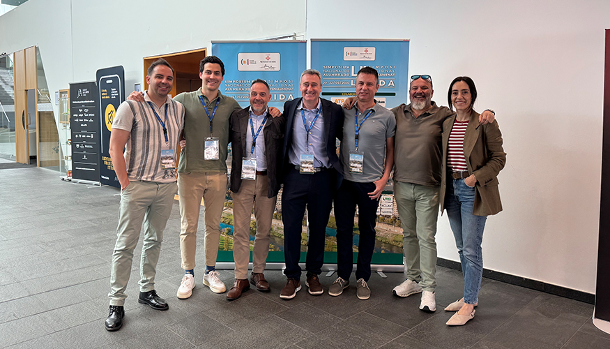 El equipo de ATP iluminaci�n, presente en el LII Simposium Nacional de Alumbrado 2026
