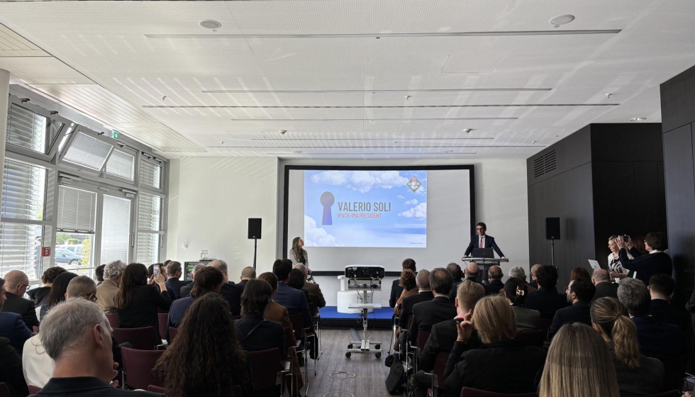 Valerio Sorli durante la presentaci�n