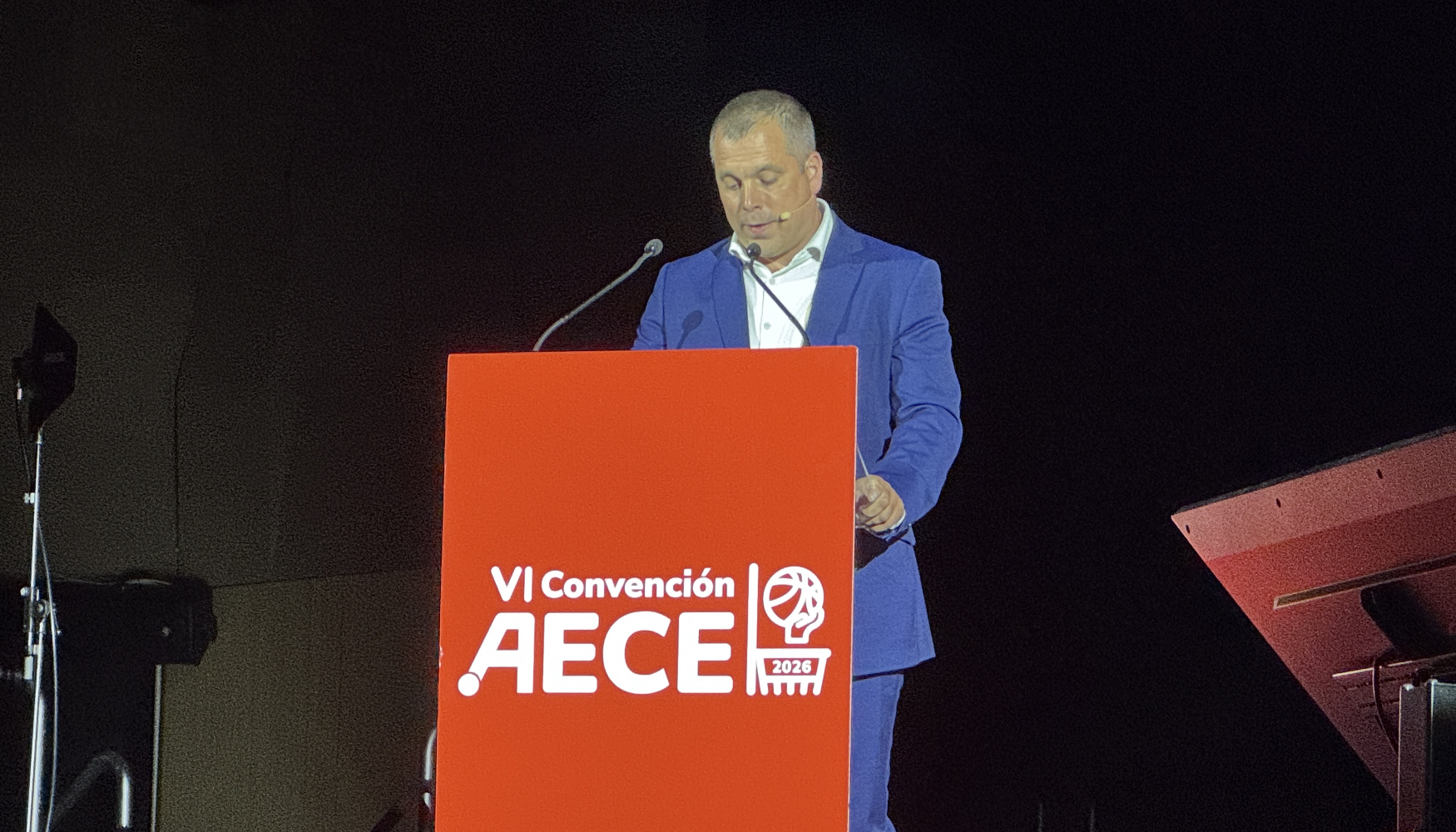 Juan Pablo Viniegra, secretario general de AECE