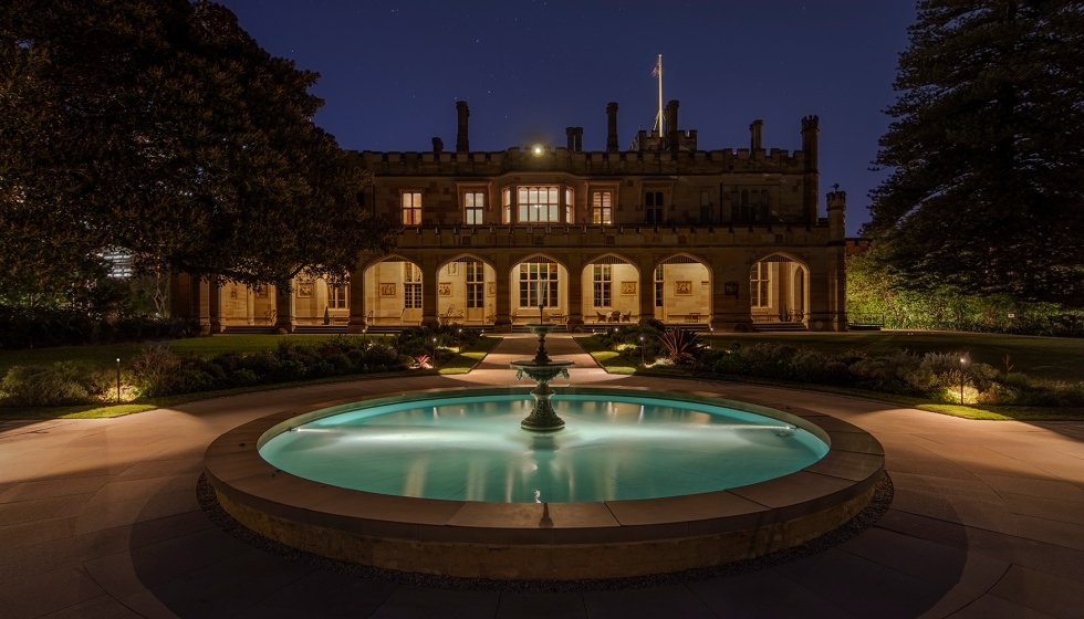 Las luminarias Bamboo iluminan el primer proyecto en los jardines de Government House (S�dney)