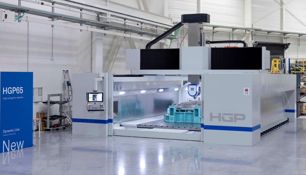 Durante el Summit se present� la nueva fresadora gantry de travesa�o alto HGP, integrada en la familia Dynamic Line...