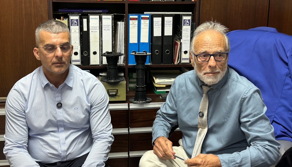 Dos generaciones en Lizabar Plastics...