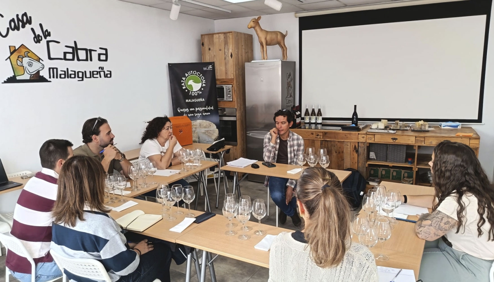 Taller impartido por el Ifapa en la Casa de la Cabra Malague�a