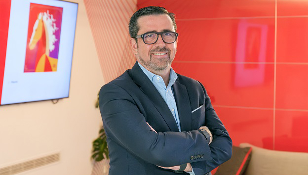 Valent�n Pinuaga, Managing Director de Equinix Espa�a