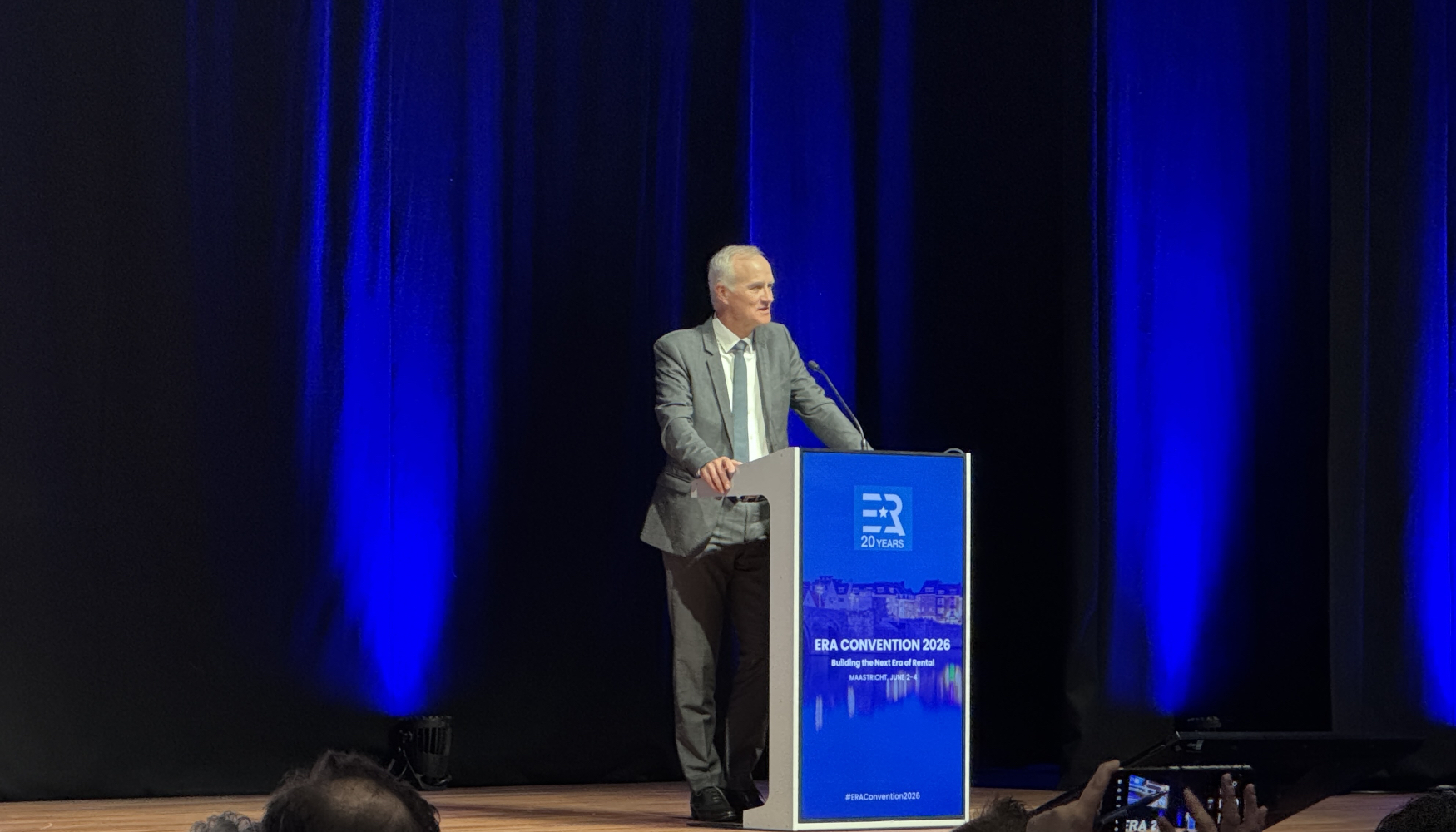 St�phane H�non, presidente de ERA