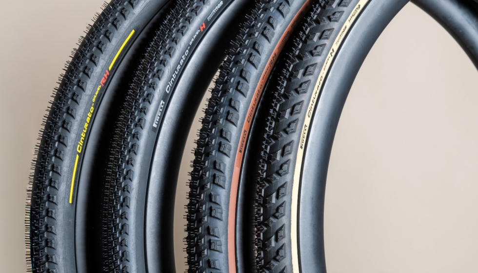 Los nuevos Cinturato Gravel RH y RM forman parte de la High Performance Line de Pirelli...