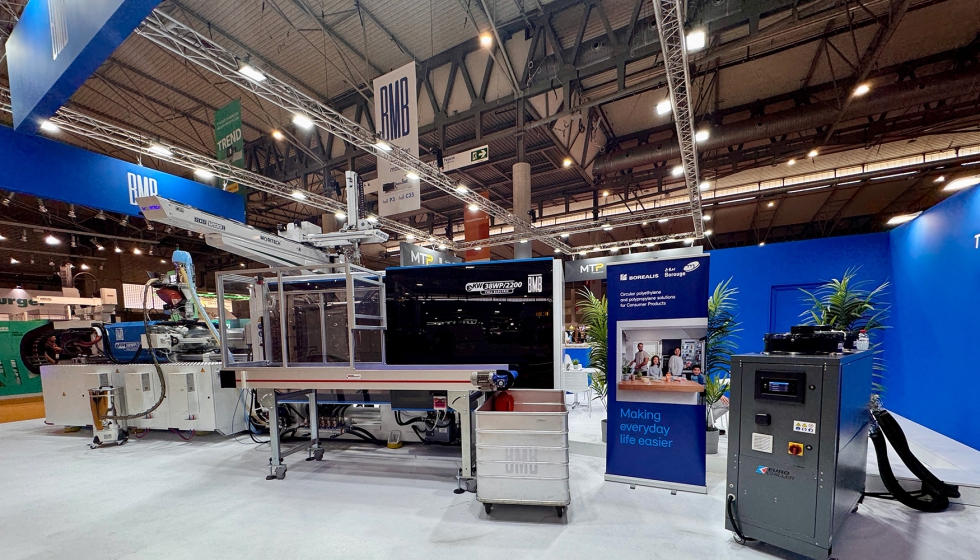 Inyectora eKW 38Pi/2200 WP Full Electric de BMB en funcionamiento durante Equiplast 2026