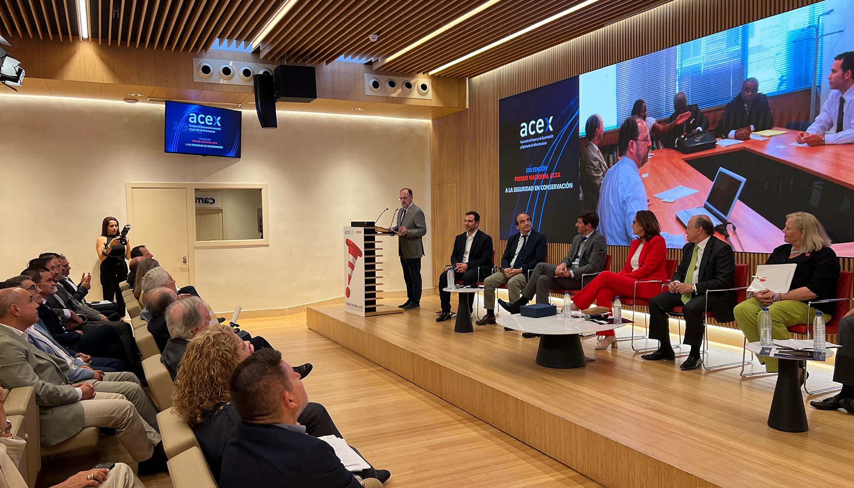 Discurso de Pablo S�ez, receptor de la menci�n honor�fica Luis Antona en reconocimiento a su trayectoria profesional