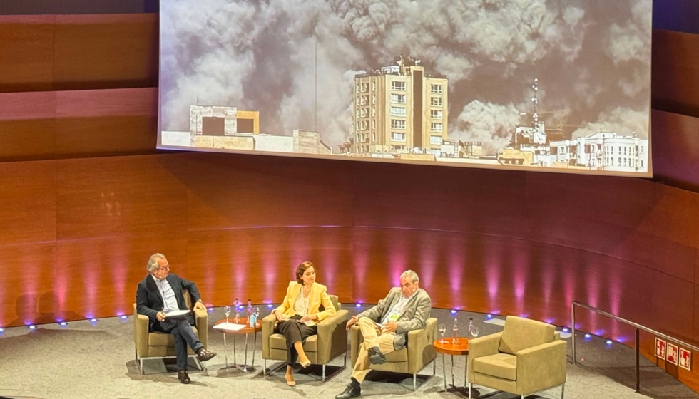 Mike Rosenberg se�al� que por cada escenario de futuro que una empresa considere probable...