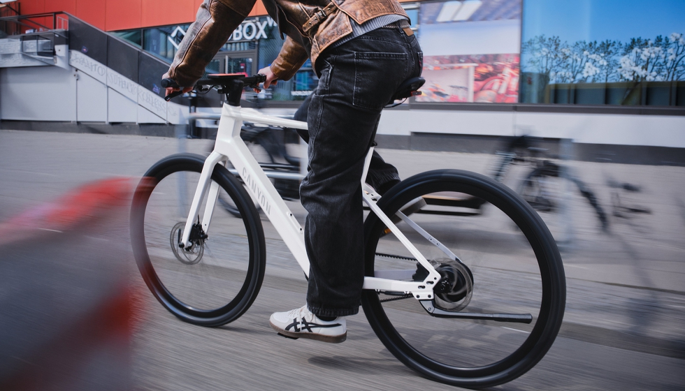 Bosch eBike Systems incorpora su primer motor en el buje al smart system...