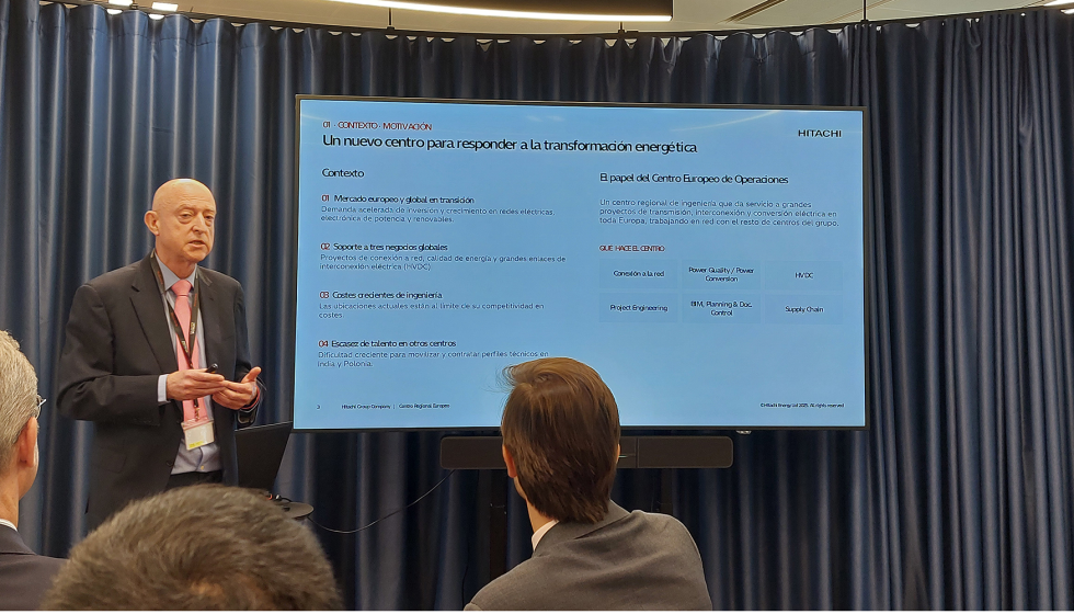 Javier Pata, director del Centro de Operaciones Europeo de Hitachi Energy en Madrid, durante su intervenci�n