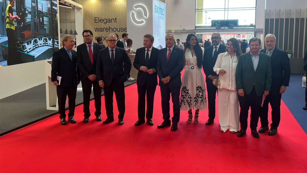 Autoridades durante la inauguraci�n del SIL
