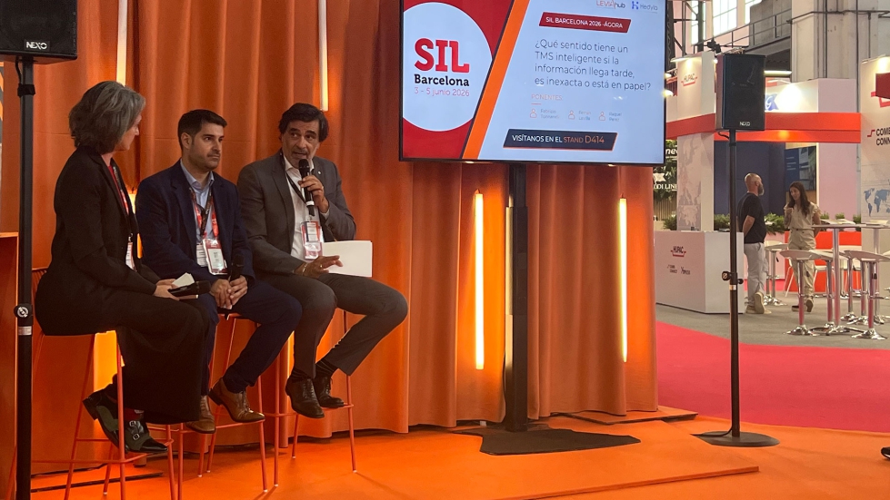 Raquel P�rez, directora de Marketing y Comunicaci�n de Hedyla, Ferran Lavilla, director Comercial de Hedyla y Leviahub Spain y Fabrizio Tonnareli...