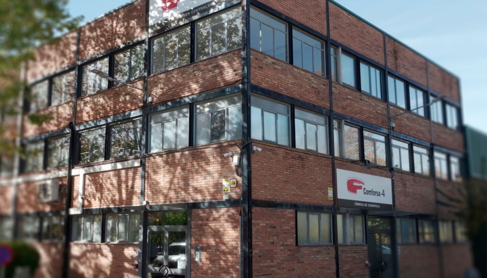 Hoy Comforsa cuenta con m�s de 380 trabajadores distribuidos en sus cuatro centros productivos en Catalunya, tres en Campdev�nol y uno en Ripoll...