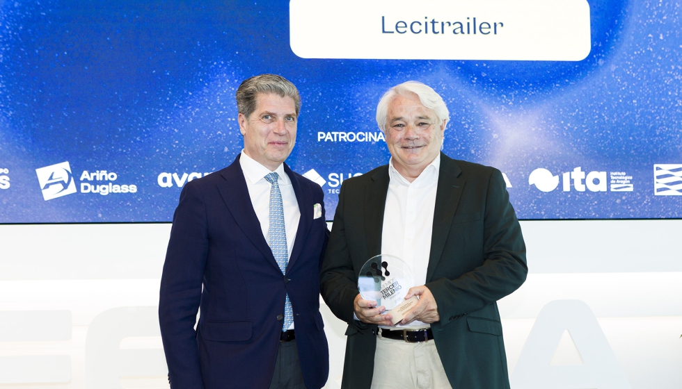 Carlos Mart�n, director de operaciones de Lecitrailer, recogi� el galard�n durante el acto de entrega celebrado en Zaragoza...