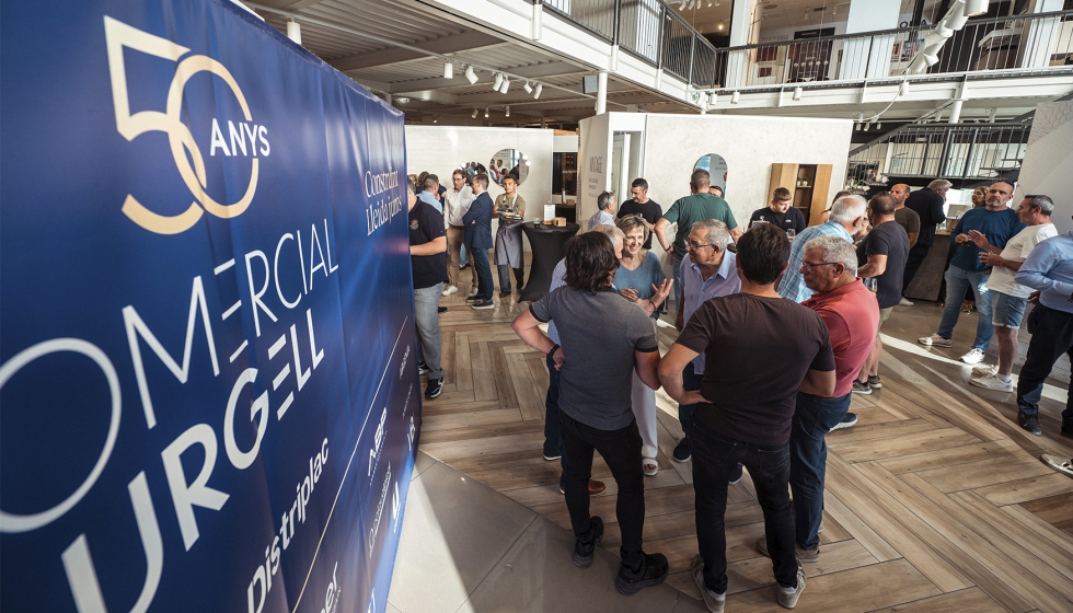 Imagen de la fiesta de celebraci�n del 50� aniversario de Comercial Urgell en sus instalaciones de Lleida