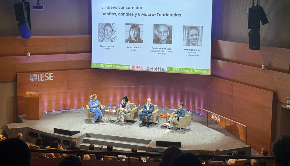 Elena Izquierdo, socia de Deloitte, moder� una mesa sobre el nuevo consumidor