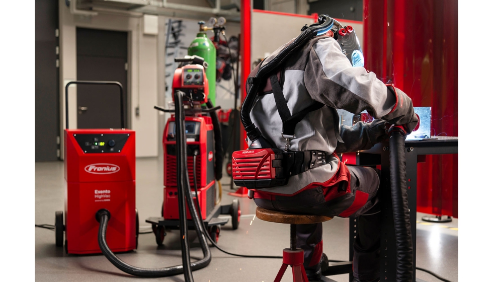 Soldadura MAG con careta de soldadura Fronius Vizor Air/3X Connect