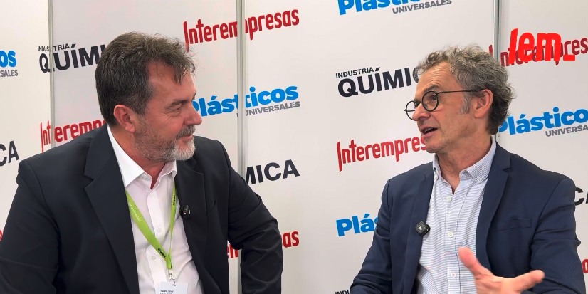 Daniel Vizuete, gerente de Engel Spain con Ibon Linacisoro, director del �rea industrial de Interempresas