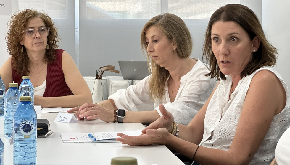 Mar�a Oliva, Eva Galera y Sol Bernard