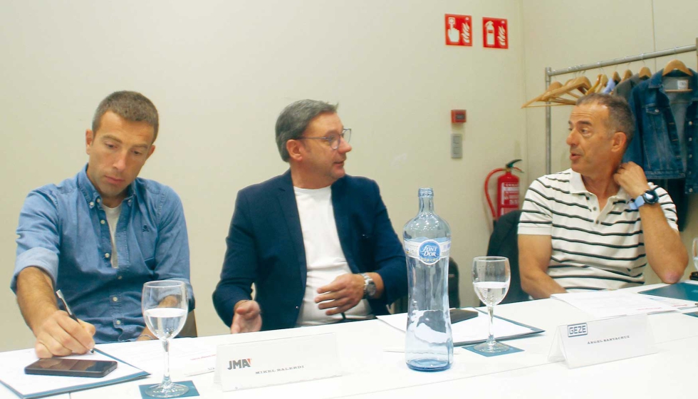 Mikel Balerdi (JMA), �ngel Santacruz (GEZE) y Alberto Gonz�lez (Dormakaba)