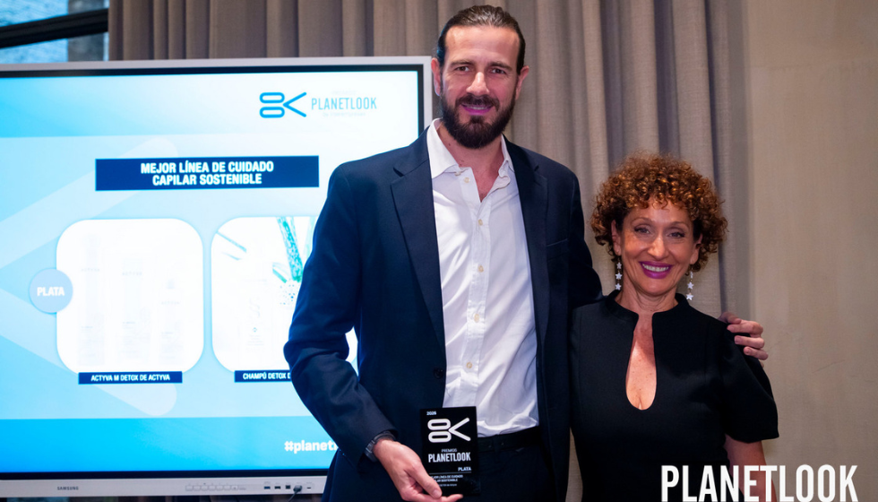 Rub�n Sanagust�n, CEO de Sipel, y Conchi Arias, jurado de los Premios PlanetLook by Interempresas