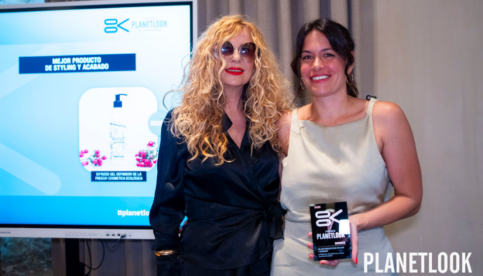 Mercedes Avellaneda, CEO de La Fresca Cosm�tica, y Charo Garc�a, jurado de los Premios PlanetLook by Interempresas...