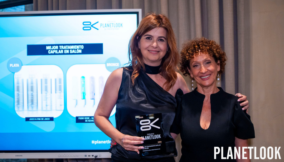 Marta de la Pe�a Romagosa, education consultant de Wella Professionals y Conchi Aeias, Jurado de los Premios PlanetLook by Interempresasmedia...