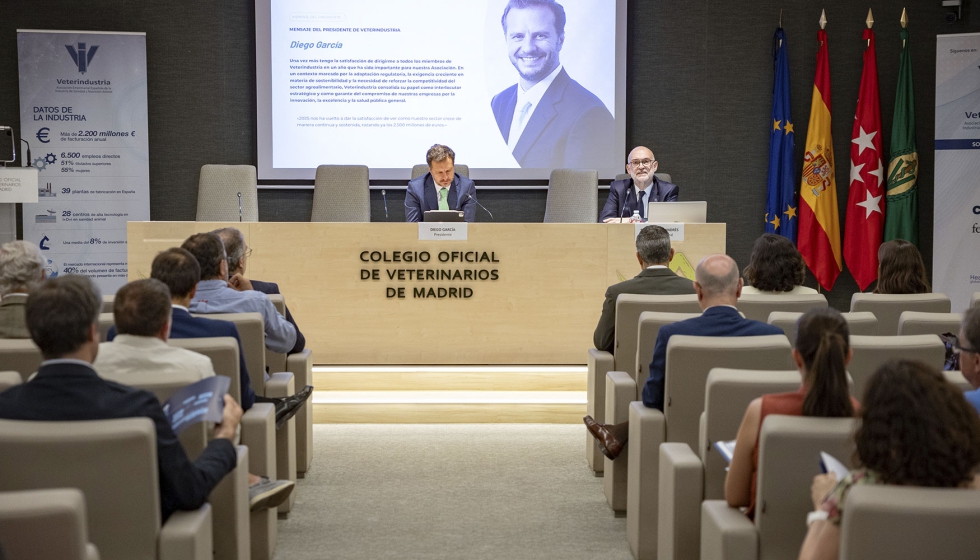 Inauguraci�n por parte del presidente Diego Garc�a de la Asamblea General de Veterindustria