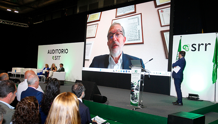 Tras la pausa para el caf� tuvo lugar el primer bloque de ponencias, moderado por el director general de Sigrauto, Manuel Kindelan...