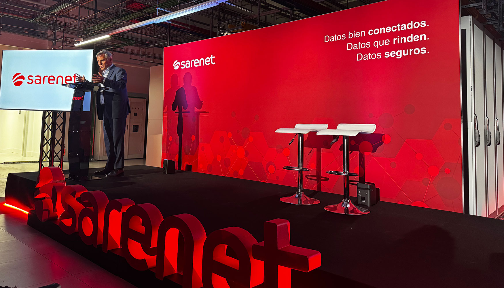 El director general de Sarenet, Jon Arberas, puso el foco en el equipo humano de la compa��a como elemento diferencial del proyecto...