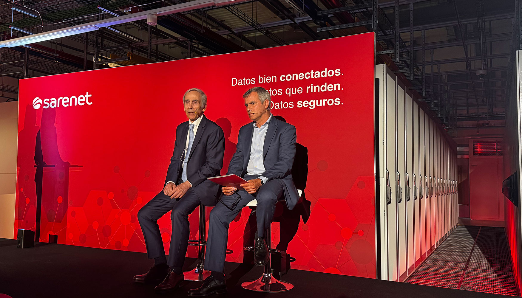 Los responsables de Sarenet explicaron que el nuevo Data Center ya tiene comprometida parte de su capacidad inicial y que las pr�ximas fases de...