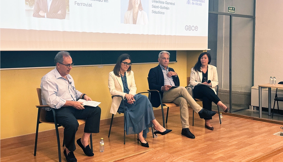 La edici�n estival de Sostenibilidad XL cont� con varias mesas de debate en torno a la descarbonizaci�n en la edificaci�n en la Escuela de...