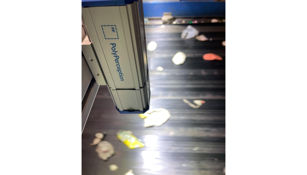 Con la tecnolog�a de PolyPerception �no es necesario configurar informes, filtrar paneles de control ni exportar datos a hojas de c�lculo�...