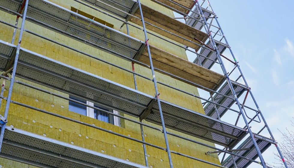 Los resultados muestran que el 85% de los ciudadanos desconoce las l�neas de ayudas p�blicas destinadas a la rehabilitaci�n energ�tica de edificios y...