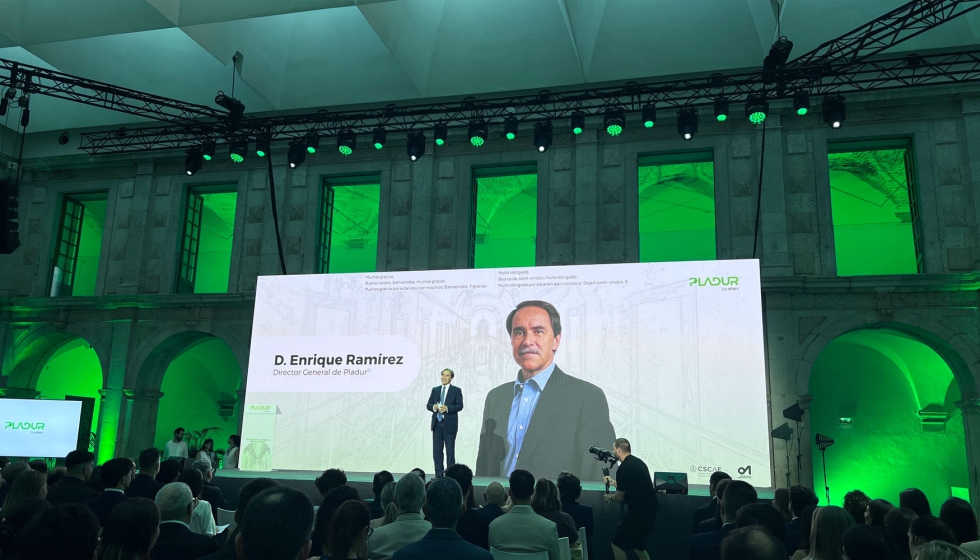 El director general de Pladur, Enrique Ram�rez, durante el intervenci�n en la gala de entrega de premios