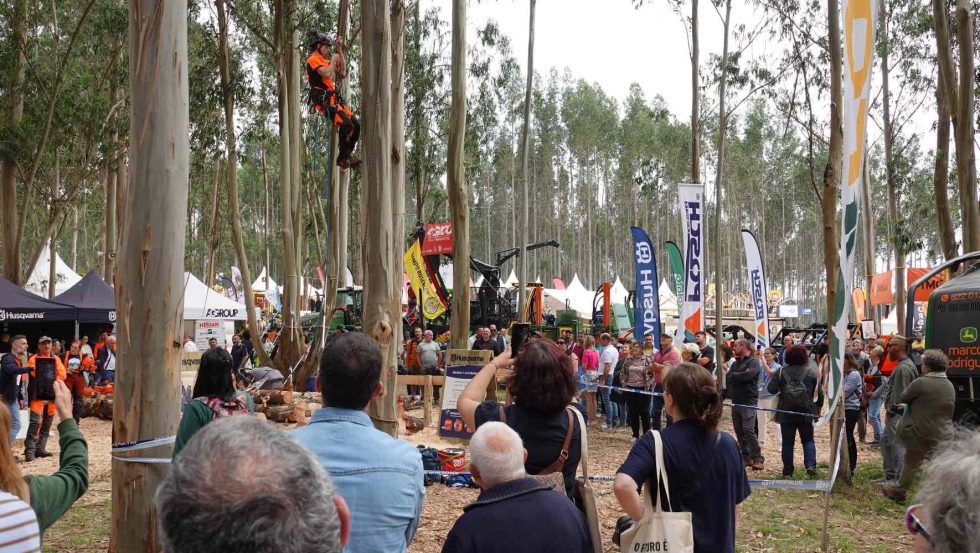 La feria destaca por sus espectaculares demostraciones